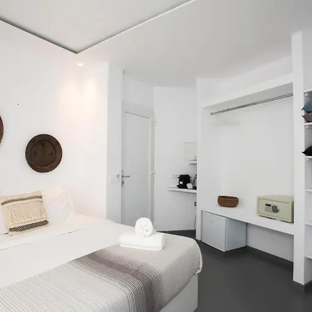 Jonaz Rooms & Suites 3*