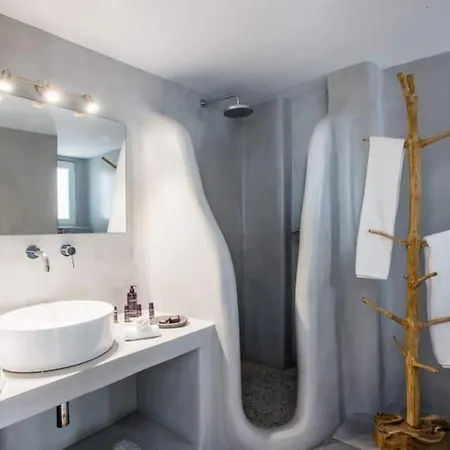 Jonaz Rooms & Suites ゲストハウス 3*