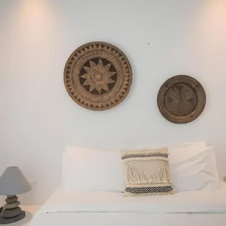 Jonaz Rooms & Suites 3* オルノス