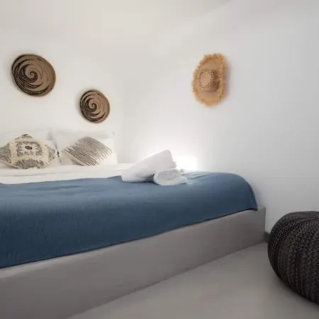 Jonaz Rooms & Suites