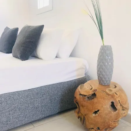 Jonaz Rooms & Suites Πανσιόν Ορνός